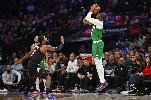 保罗·乔治谈融入绿军体系：我习惯用脑打球 定能如鱼得水