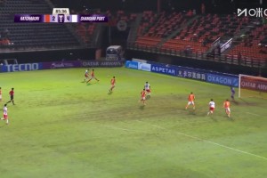 格劳弧顶冷静推射破门，首秀打入处子球