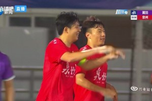 泉州队客场再次取得进球，这次是莆田队球员的乌龙球啊！