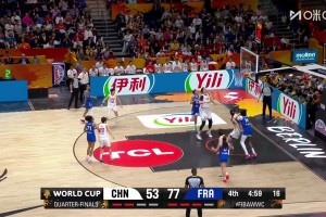 背靠背确实累！中国女篮在场上动作速率明显不如法国女篮