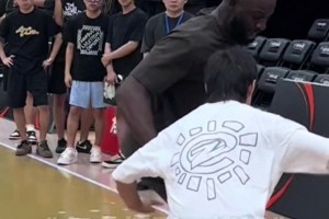 “NBA四冠王DPOY追梦格林防守教学！”... 