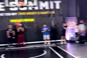 你打球进入zone模式是不是这样？ ...