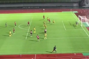 59岁老头三浦知良时隔4年再度进球，他社保到底还差几年啊！