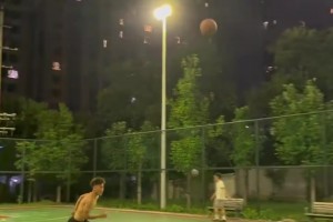 大圣糊涂啊！孙悦前妻陈露社媒晒美照，真是风韵犹存啊