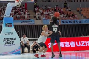粤BA全明星赛赛场，粤港澳拉拉队接力舞蹈，你Pick哪一队？