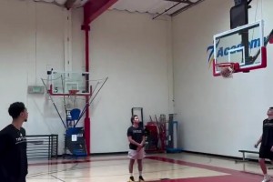 休赛期不懈怠卡斯尔开启针对性投篮训练！