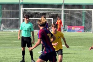 轻轻松松！李昊炎在巴萨U15热身赛中进球，加盟以来表现不错
